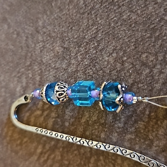 3/$30 Cross Glass Beaded Bookmark - Picture 4 of 4